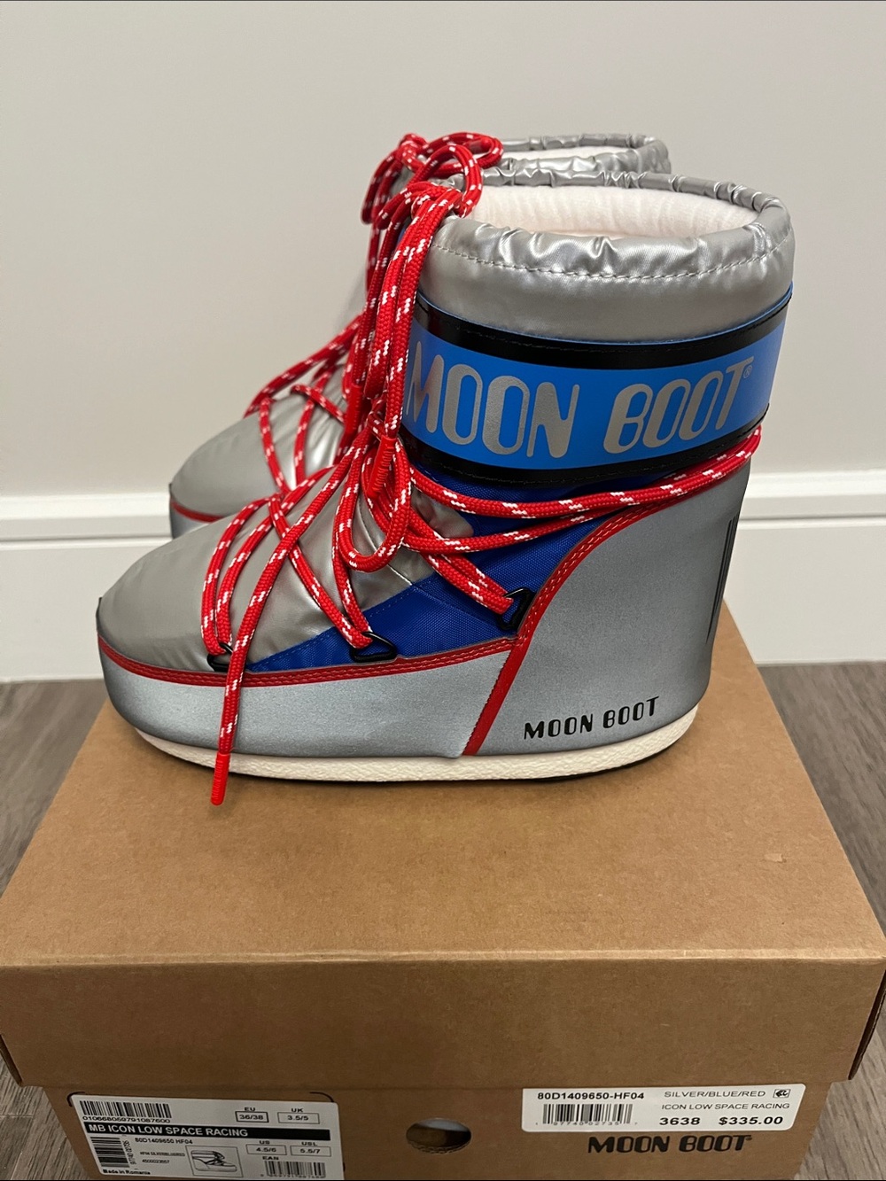 Moon Boot Icon Low space racing boot. Silver. Blue. Red. Size 36/38. New in box.